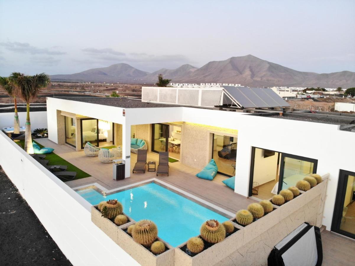 Sea Breeze Villas Lapa And Claca Плая Бланка Екстериор снимка