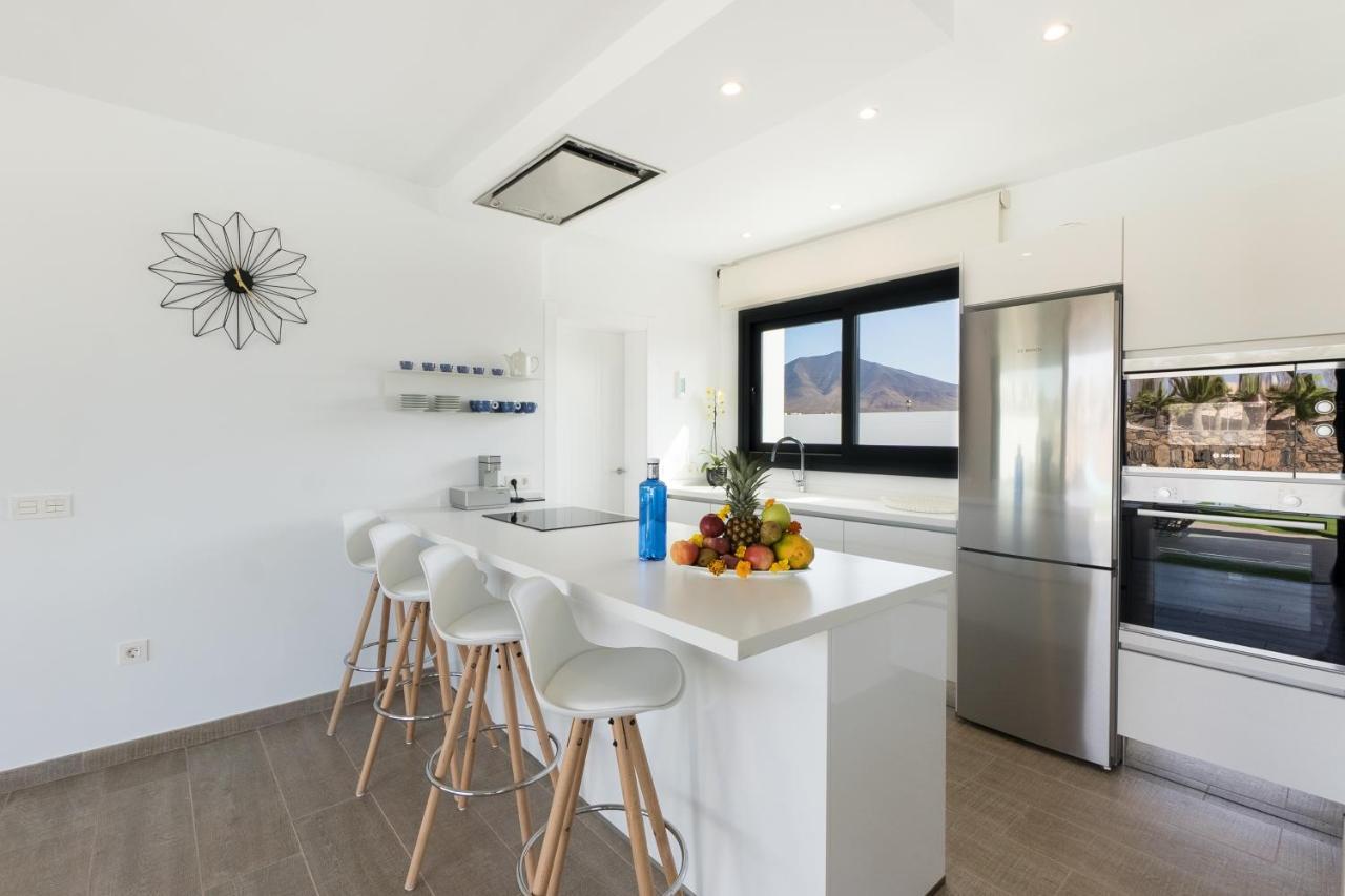 Sea Breeze Villas Lapa And Claca Плая Бланка Екстериор снимка