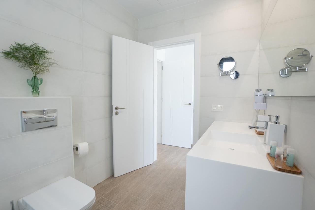 Sea Breeze Villas Lapa And Claca Плая Бланка Екстериор снимка
